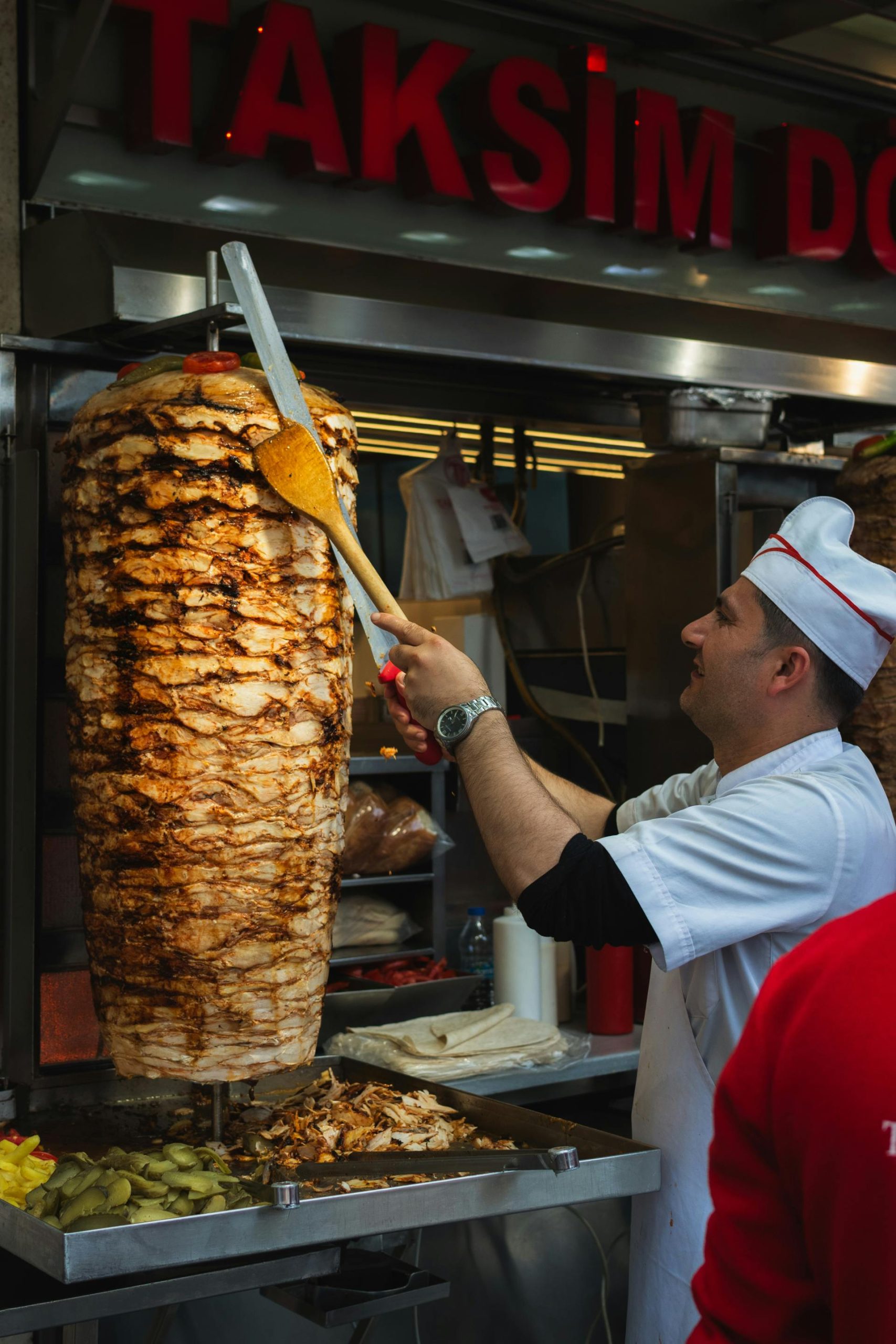 Finanzrevolution mit Fleischspieß: Deutsche Bank startet ersten Döner-Fonds – Anleger erwarten saftige Renditen mit extra Zwiebeln