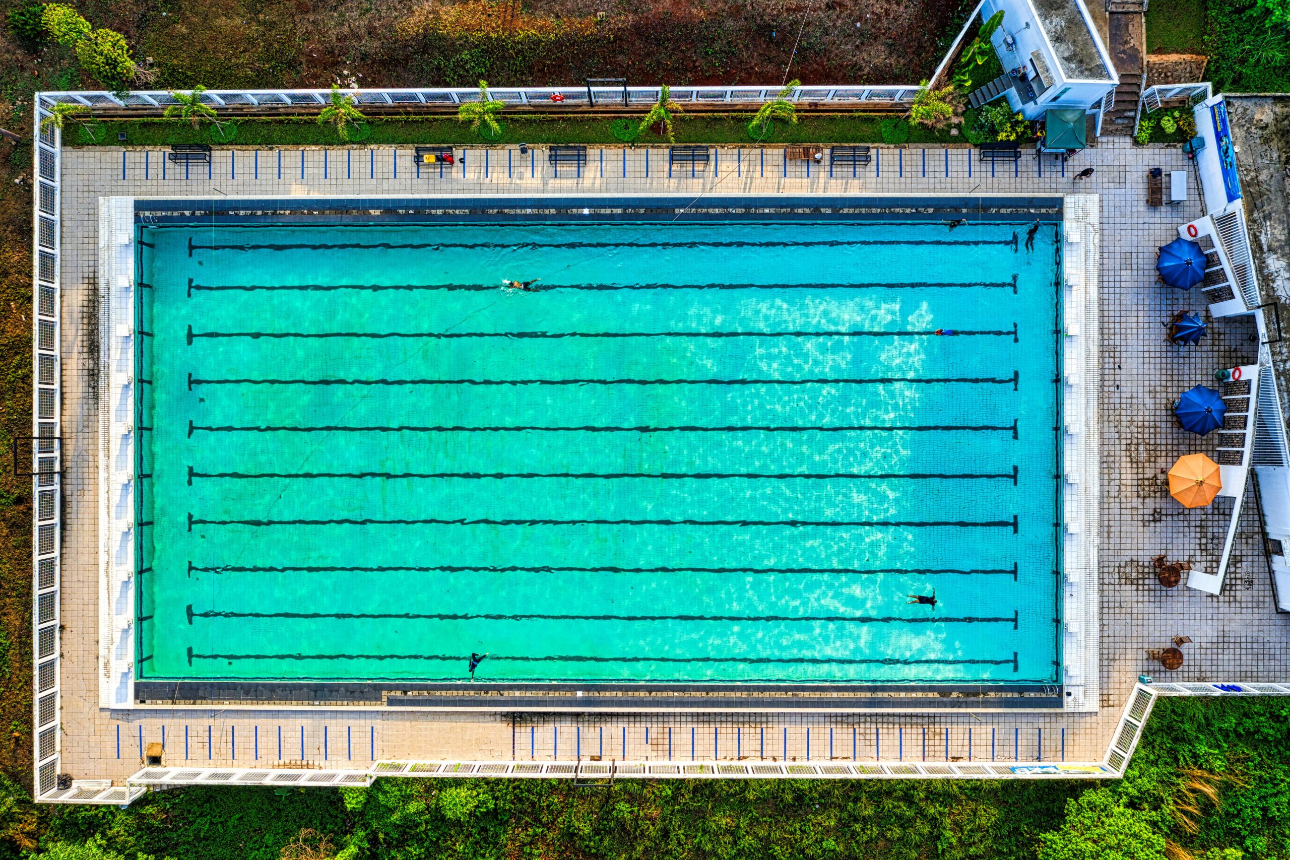 Schwimmbad­reform 2.0 – Badehose trifft Burkini: Baden‑Württemberg führt Bade‑Mini vor