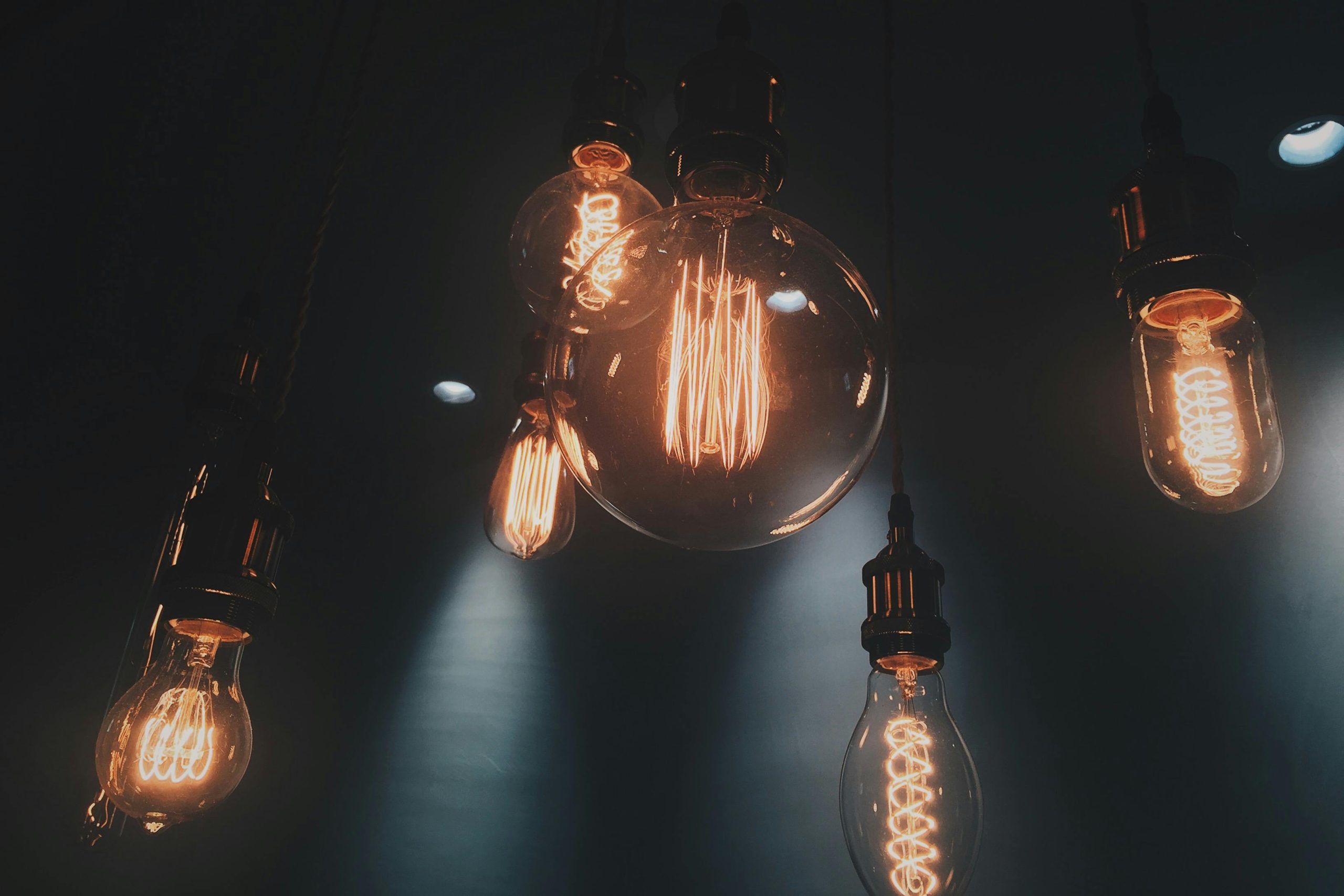 „Elektriker hat alle Lampen an“ – ein ganz normaler Dienstag im Stromuniversum.