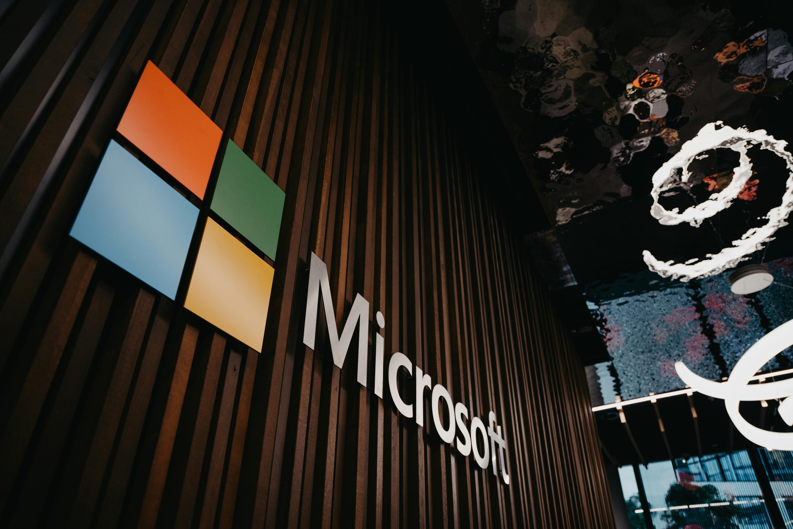 Rebranding in Redmond: Microsoft wird zu „Makrosoft“ – weil groß noch nicht groß genug ist